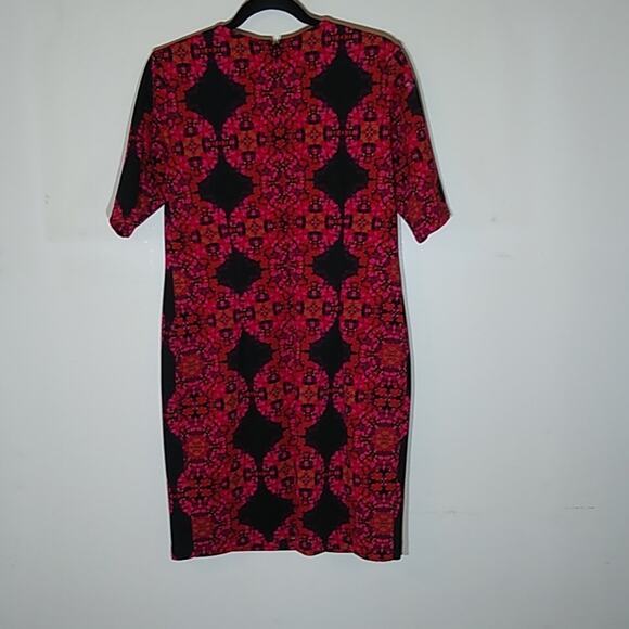 Taylor Women's Size 12 Fuchsia Floral Print Sheath Dress. Office/Night out - Picture 6 of 9